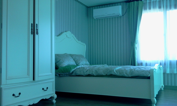 객실내부 쇼파2012-09-06 13.57.06.jpg